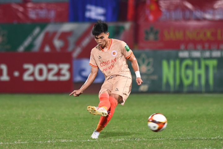 Cầu thủ U22 Việt Nam ghi dấu ấn ở V-League, HLV Troussier vơi nỗi lo - 1