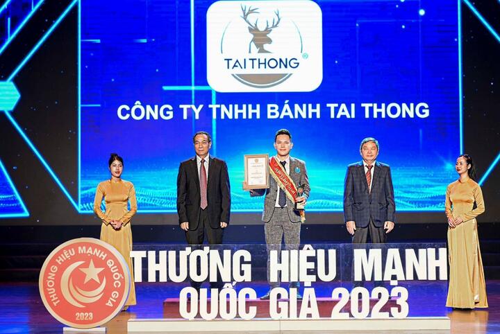 Công ty TNHH Bánh Tai Thong lọt Top 10 Thương hiệu mạnh Quốc gia 2023 - 1