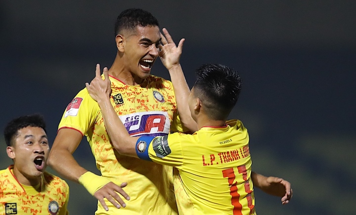 Lội ngược dòng trước Viettel, Thanh Hóa củng cố ngôi đầu V-League 2023 - 1