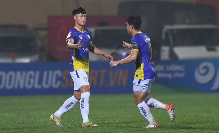 Cầu thủ U22 Việt Nam ghi dấu ấn ở V-League, HLV Troussier vơi nỗi lo - 2