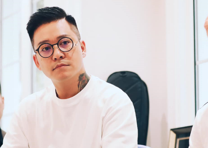 Đang ở Mỹ, Tuấn Hưng lại được quảng cáo biểu diễn tại một hội chợ ở Hải Dương - 2