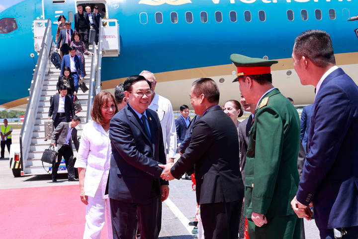 Chủ tịch Quốc hội Vương Đình Huệ bắt đầu thăm chính thức Cuba - 3