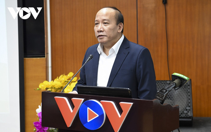 Báo chí góp phần đắc lực trong tuyên truyền bảo đảm trật tự, an toàn giao thông - 3