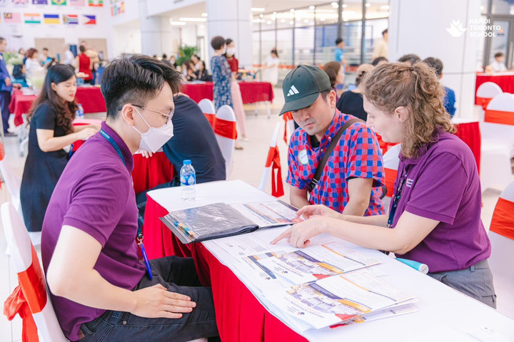 Hơn 300 phụ huynh, học sinh tham gia Open Day trường Hà Nội Toronto - 5
