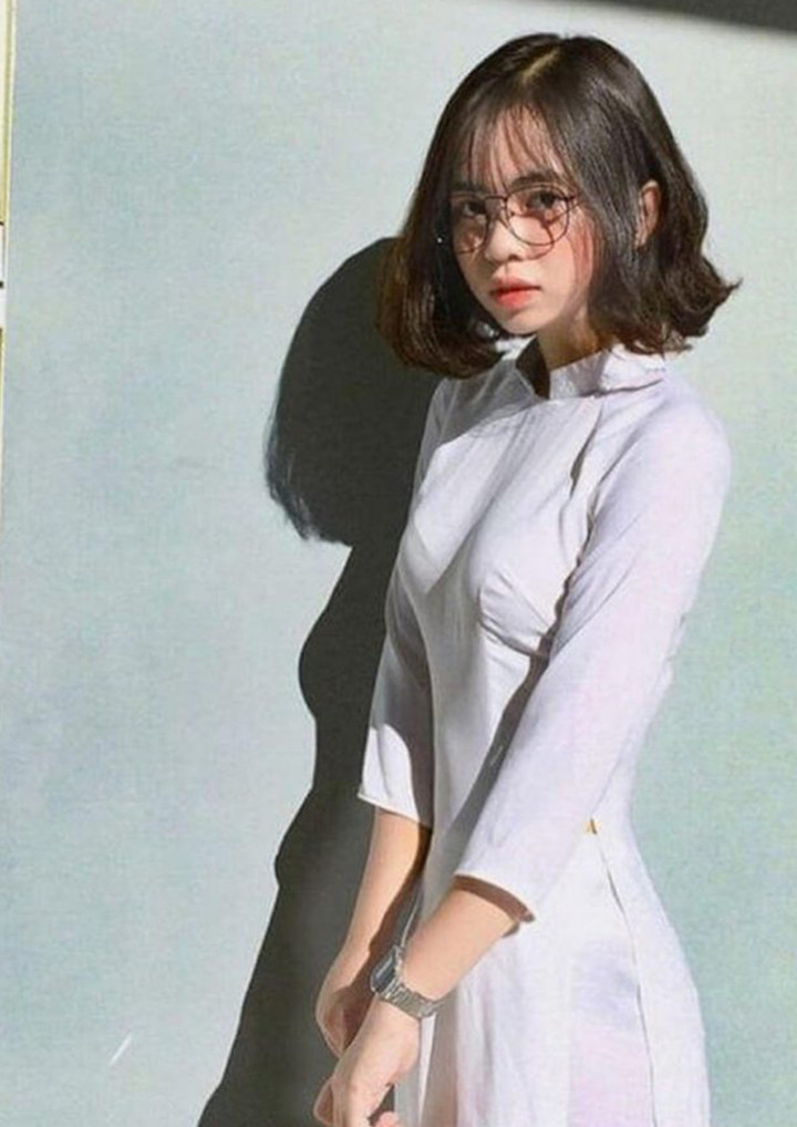 Những kiểu tóc giúp nữ sinh thêm phần thanh lịch và dịu dàng khi diện áo dài - 5