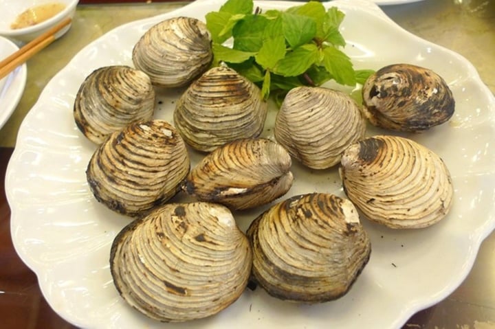 Xót xa biển Quảng Ninh, món đặc sản ăn hoài không chán - 3