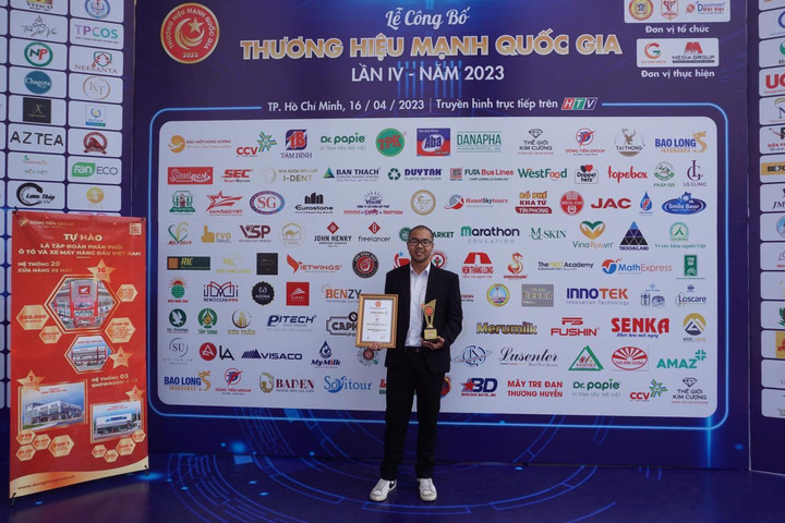 Dũng Tiến Group xứng danh Thương hiệu mạnh Quốc gia lần IV – năm 2023 - 2
