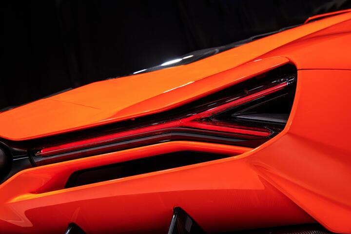 Siêu xe hybrid Lamborghini Revuelto ra mắt châu Á - 9