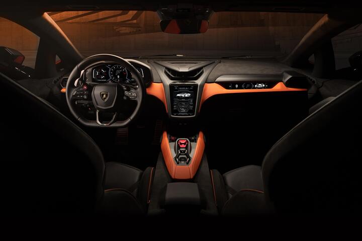 Siêu xe hybrid Lamborghini Revuelto ra mắt châu Á - 10