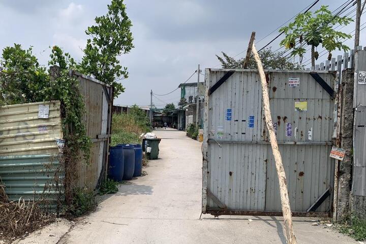 Công an điều tra vụ nổ súng ở vùng ven TP.HCM - 1