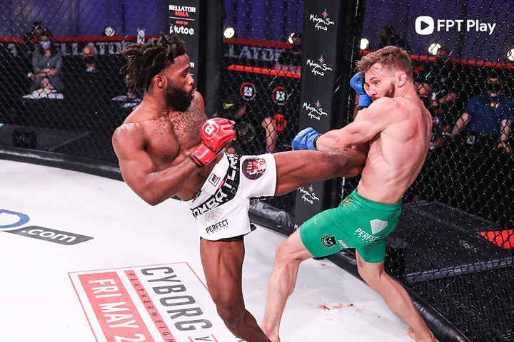 Bellator MMA 295 nóng bỏng vì màn đối đầu của cặp đấu Stots - Mix - 2