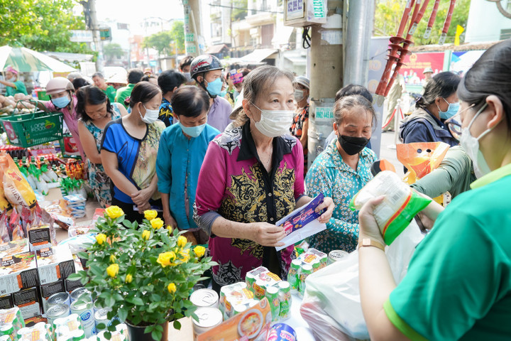 Co.op Food khởi động sự kiện 'Mừng sinh nhật hệ thống Co.opmart lần thứ 27' - 2