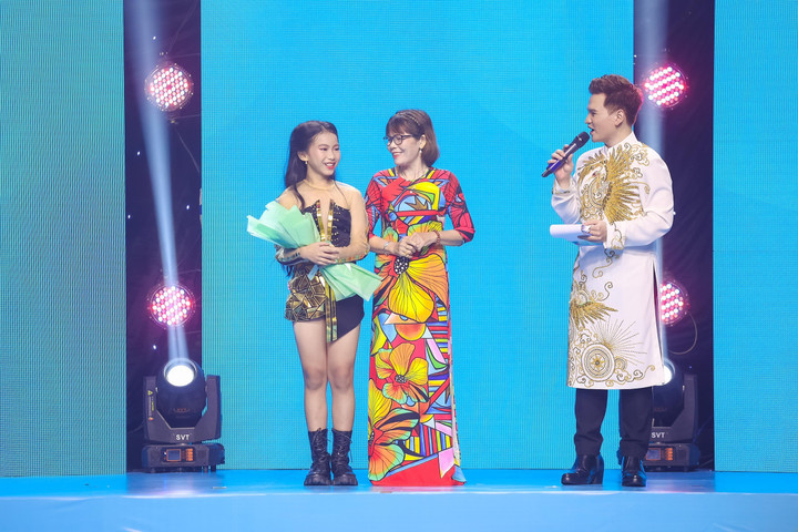 Cận cảnh vương miện 2 tỷ đồng của Hoa hậu Du lịch bản sắc Việt Nam 2023 - 2