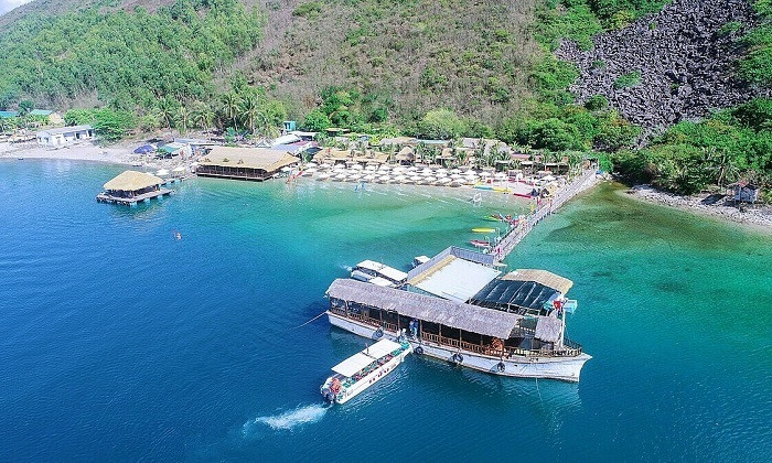 Du lịch Nha Trang dịp 30/4: Mách bạn những bãi biển đẹp ít người biết - 2