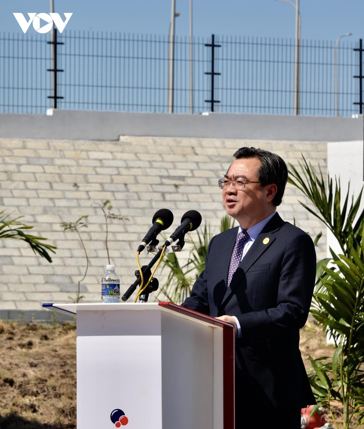 Chủ tịch Quốc hội cắt băng khánh thành, khởi công các nhà máy, KCN tại Cuba - 4