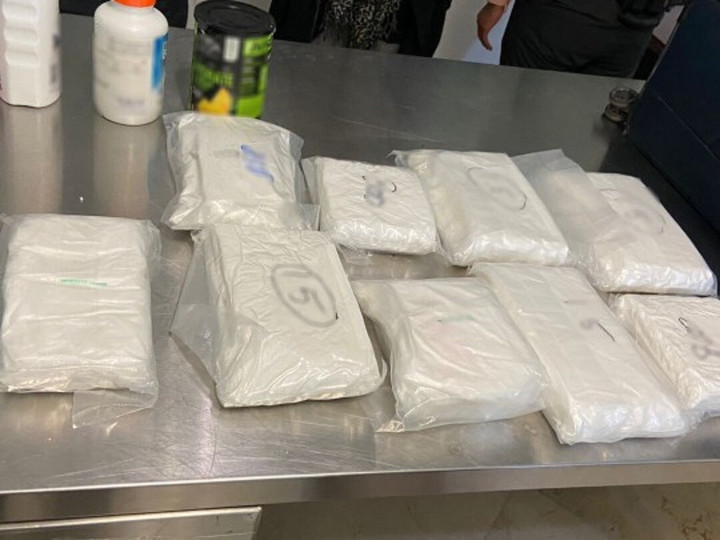 Người mẫu 33 tuổi vận chuyển 13kg chất cấm, đối diện án tù 20 năm - 2