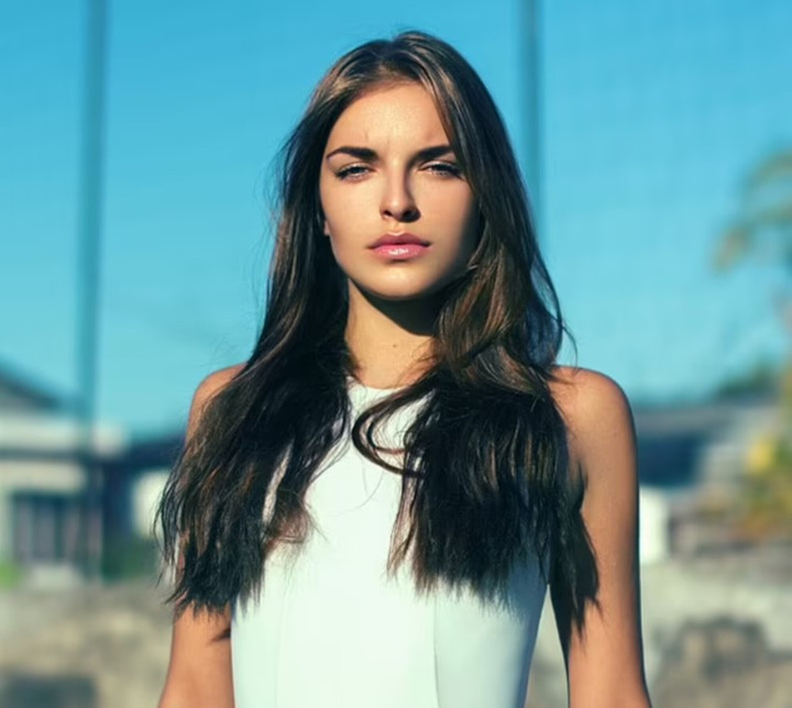 Người mẫu 33 tuổi vận chuyển 13kg chất cấm, đối diện án tù 20 năm - 3