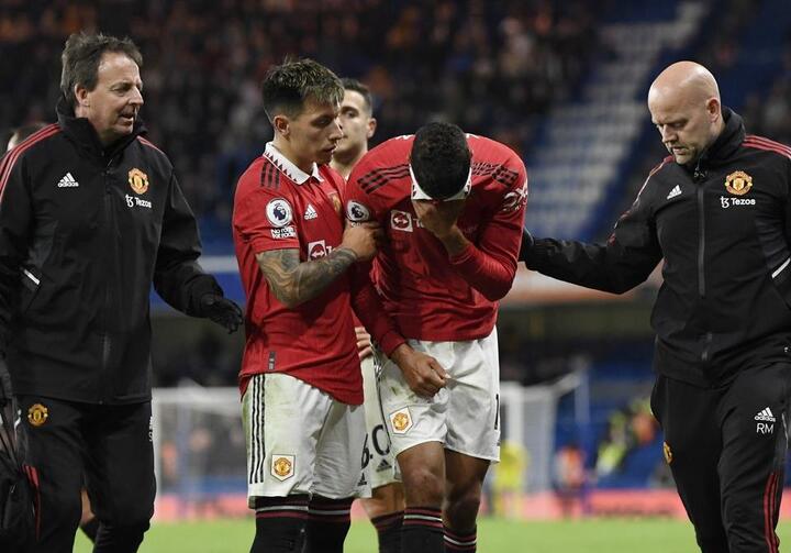 Thêm ngôi sao Man Utd nghỉ hết mùa - 1