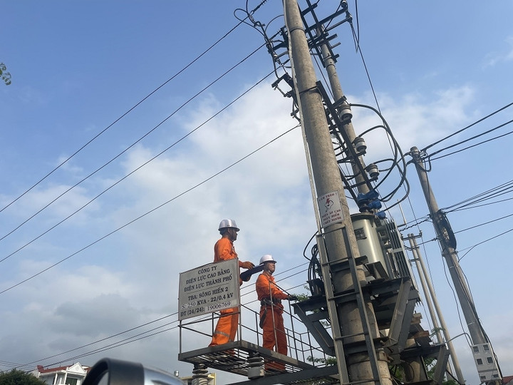 Quý I/2023, EVNNPC đứng đầu toàn tập đoàn về sản lượng điện thương phẩm - 6