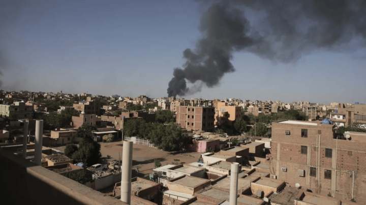 Mỹ: Các bên tham chiến ở Sudan đồng ý ngừng bắn trong 3 ngày - 1