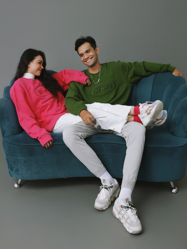 Trà Ngọc Hằng tình tứ bên nam thần lai Tây cao 1m92 - 5