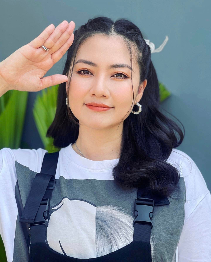 Sao Việt 26/4: Ngọc Lan tươi tắn sau ồn ào bảo hiểm, Đan Trường khoe bụng 6 múi - 2