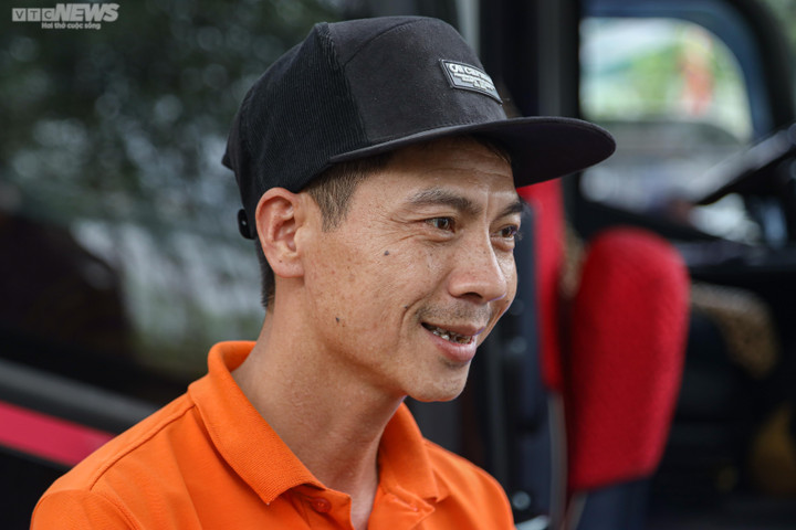 Hà Nội: CSGT xử lý xe khách vi phạm an toàn giao thông trước dịp lễ 30/4, 1/5 - 11