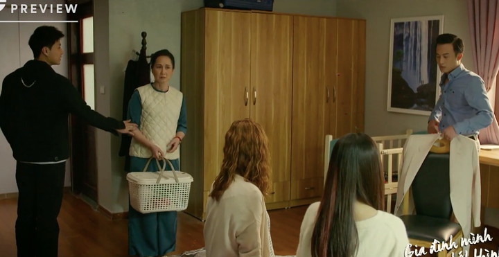 Gia đình mình vui bất thình lình: Hai em dâu bắt quả tang Công có hành vi mờ ám - 1