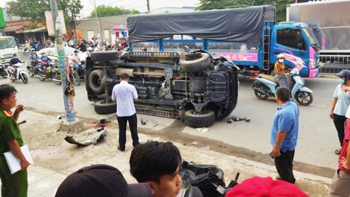 Vụ xe tông thiếu tá CSGT và hai người dân: Khởi tố tài xế tội giết người - 1