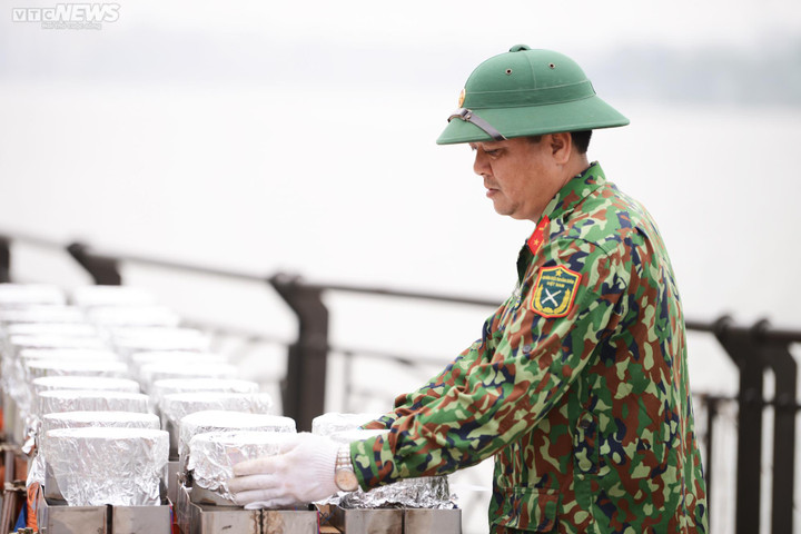 Cận cảnh trận địa pháo hoa mừng Giỗ tổ Hùng Vương - 5