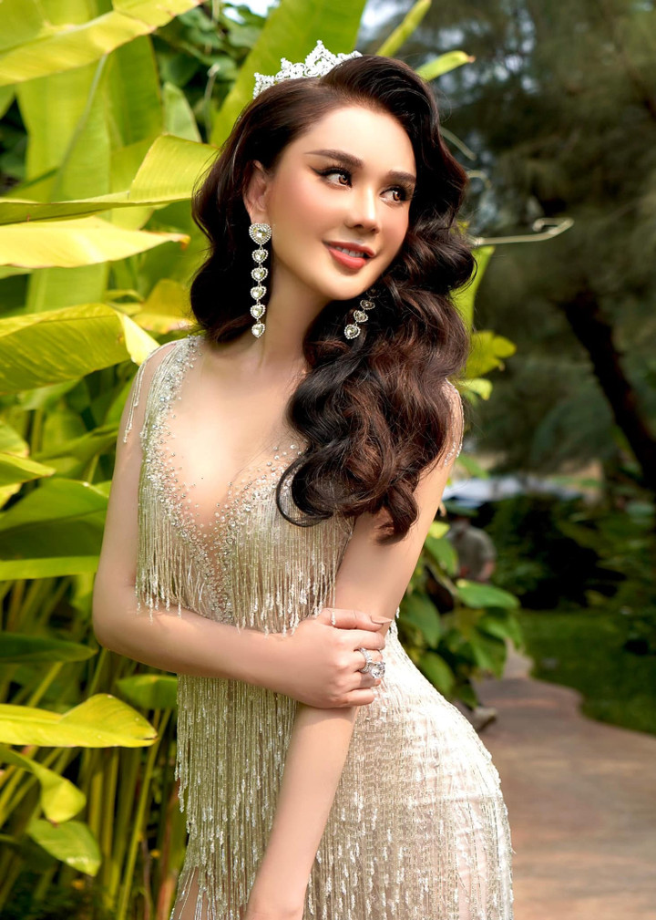 Sao Việt 29/4: Chí Trung sinh nhật bên bạn gái, Amee gặp gỡ Katy Perry - 11