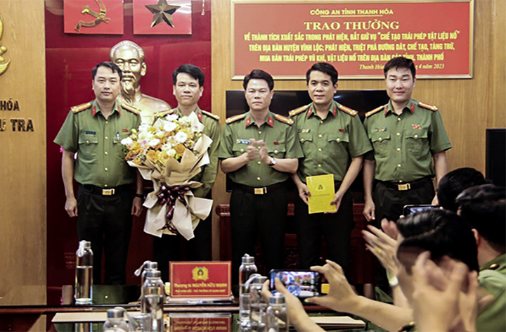 Thanh Hoá: Triệt phá thành công 2 đường dây chế tạo, mua bán vũ khí quy mô lớn - 3