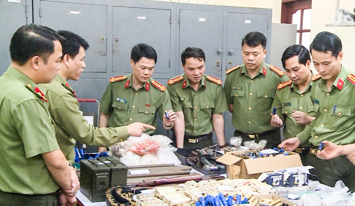 Thanh Hoá: Triệt phá thành công 2 đường dây chế tạo, mua bán vũ khí quy mô lớn - 2