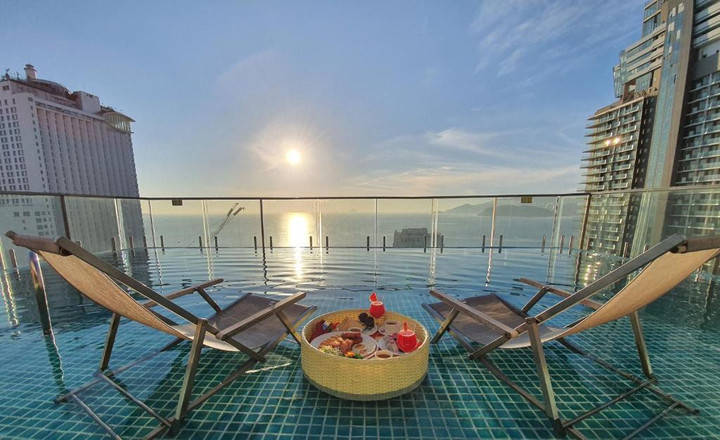 Du lịch 30/4 - 1/5: Những khách sạn Nha Trang giá tốt không thể bỏ qua - 3