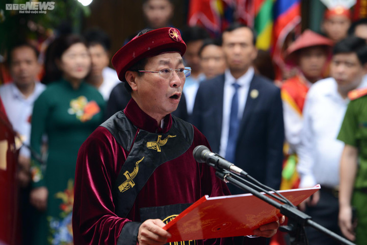 Hàng nghìn người đội mưa về dự lễ Giỗ Tổ Hùng Vương - 4