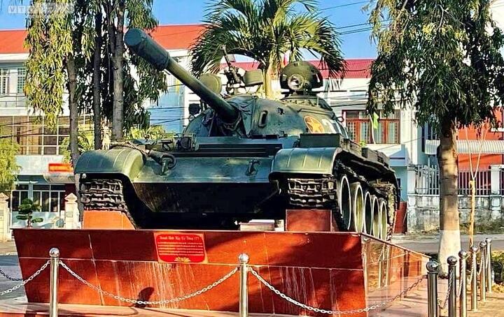 Chiêm ngưỡng xe tăng T59 một mình chống lại 10 xe địch - 9