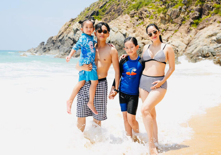 Sao Việt 1/5: Mai Phương Thuý đáp trả tin đồn có con, Hồng Nhung gợi cảm tuổi 53 - 7