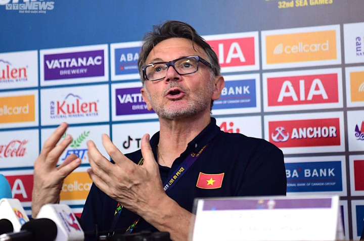 HLV Troussier: Bàn thắng của U22 Việt Nam không phải trên trời rơi xuống - 1