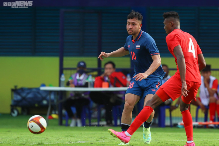 Trực tiếp bóng đá U22 Thái Lan 3-1 U22 Singapore: Cách biệt được nới rộng - 1