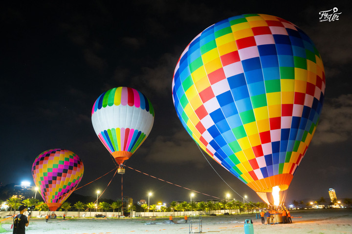 Fly up Vietnam khởi động chuỗi điểm bay khinh khí cầu dịp lễ 30/4-1/5 - 2