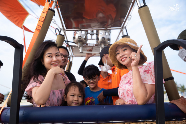 Fly up Vietnam khởi động chuỗi điểm bay khinh khí cầu dịp lễ 30/4-1/5 - 5