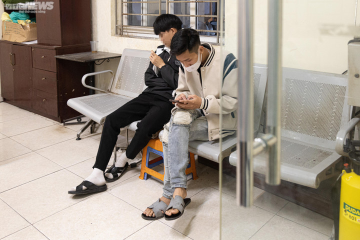 Hà Nội: Cảnh sát 141 tóm gọn ‘quái xế’ nẹt pô, lạng lách - 10