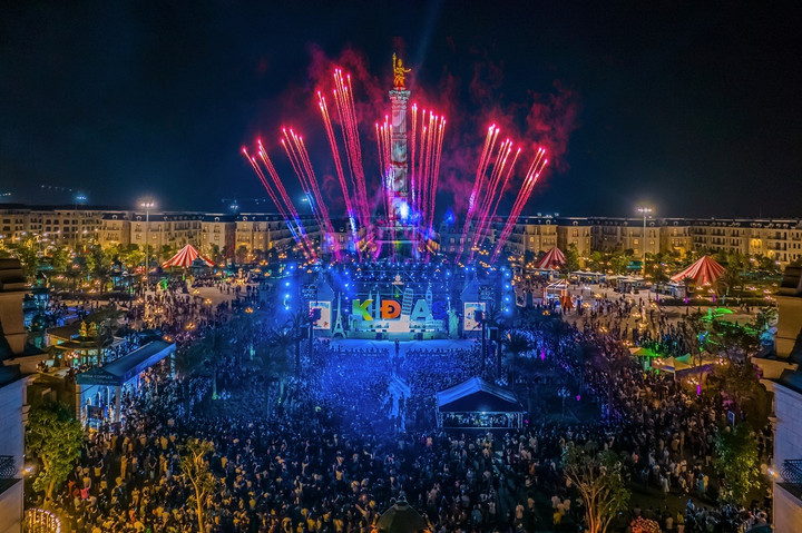 Siêu quần thể đô thị biển của Vinhomes đón gần 4 vạn khách trong 3 ngày nghỉ lễ - 1