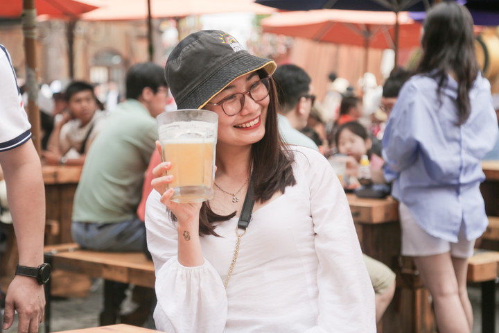 Hàng ngàn du khách đến vui chơi tại Công viên Châu Á và Bà Nà Hills tại Đà Nẵng - 7