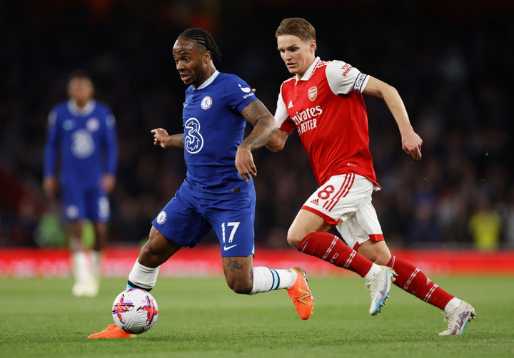 Đánh bại Chelsea, Arsenal giành lại ngôi đầu bảng Ngoại Hạng Anh - 1