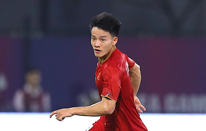 Trực tiếp bóng đá U22 Việt Nam 3-1 U22 Singapore: Tiến Long phản lưới - 6