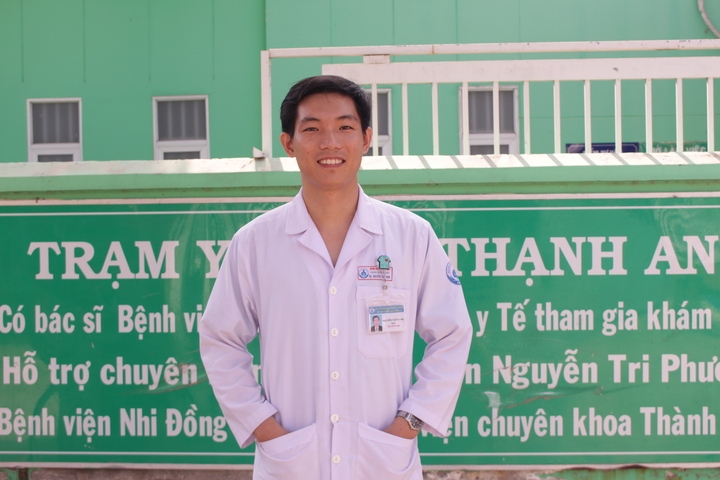 Bác sĩ chỉ cách phòng bệnh cho trẻ mùa nắng nóng - 1