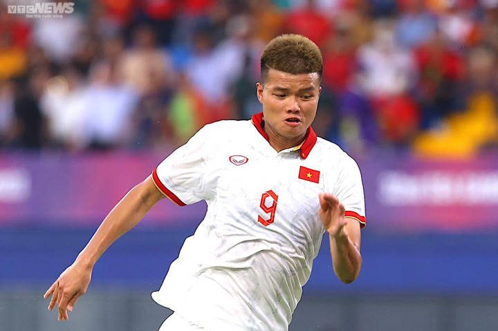 Tiền đạo ghi 2 bàn cho U22 Việt Nam suýt bỏ lỡ SEA Games 32 - 1