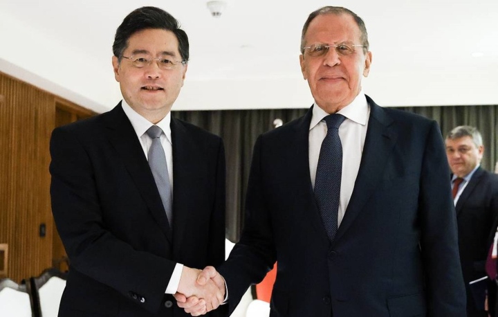 Ông Tần Cương: Trung Quốc phối hợp Nga thúc đẩy đàm phán hoà bình Ukraine - 1