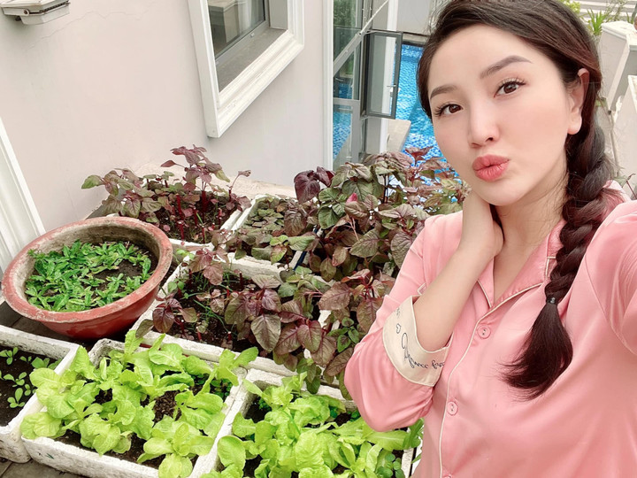 Bảo Thy sống như 'bà hoàng' trong biệt thự rộng lớn với chồng đại gia - 11